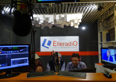 ElleRadio - FM 88.100